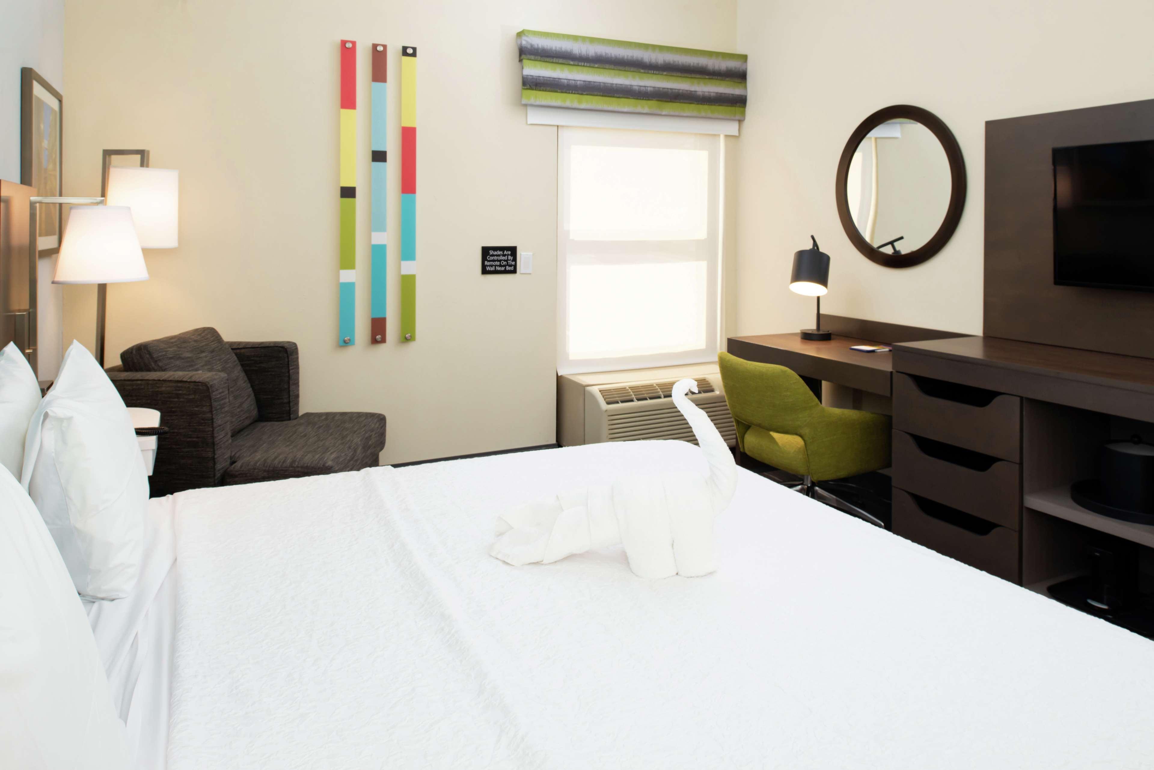 Hampton Inn Greensboro Airport Ngoại thất bức ảnh
