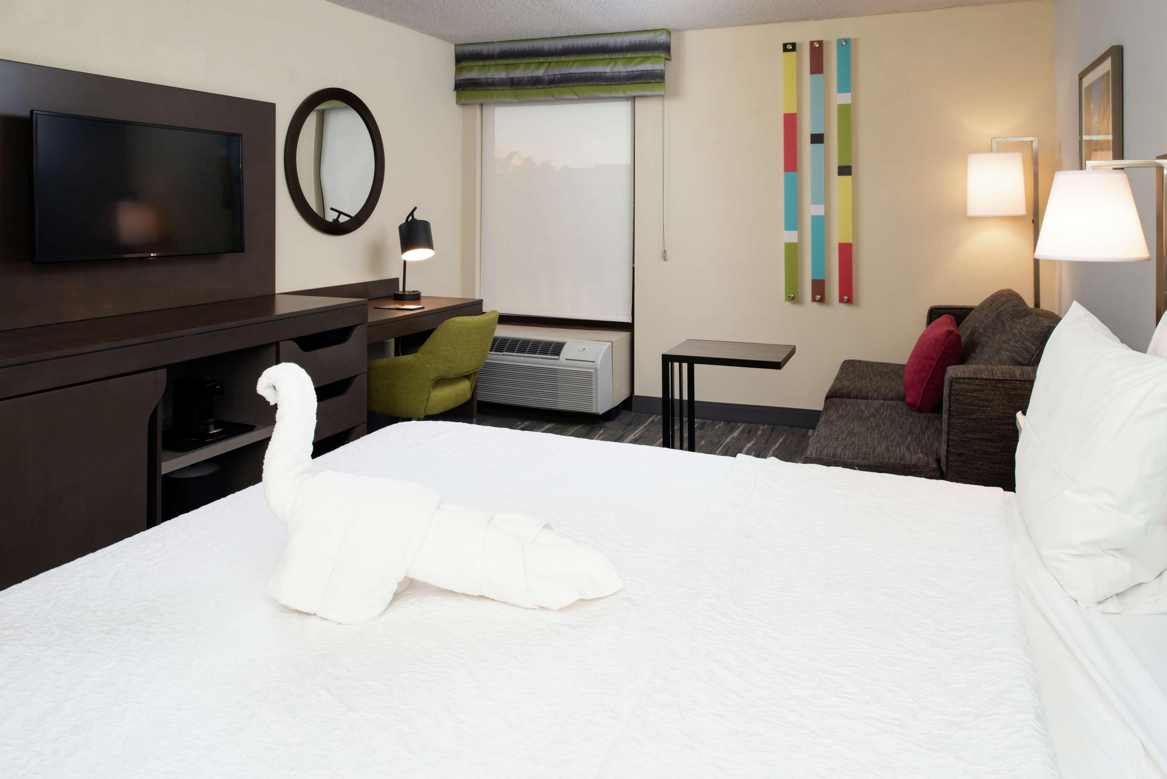 Hampton Inn Greensboro Airport Ngoại thất bức ảnh