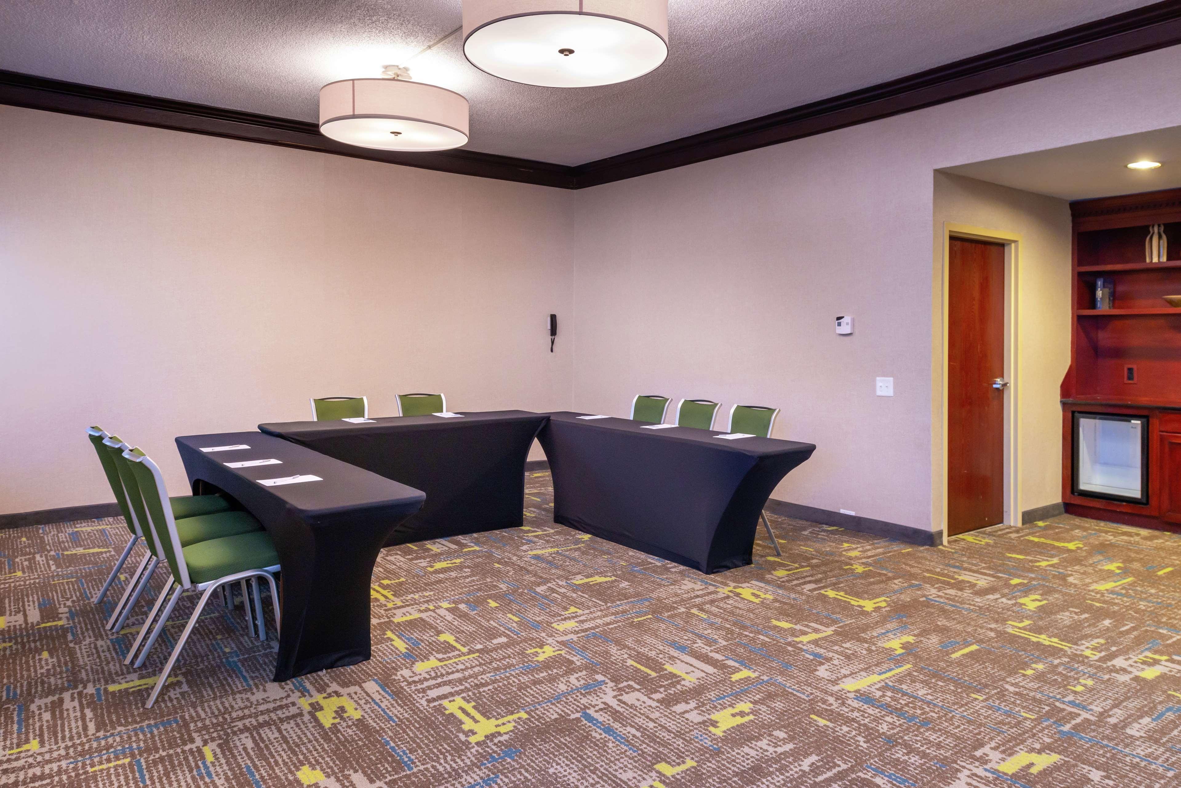 Hampton Inn Greensboro Airport Ngoại thất bức ảnh