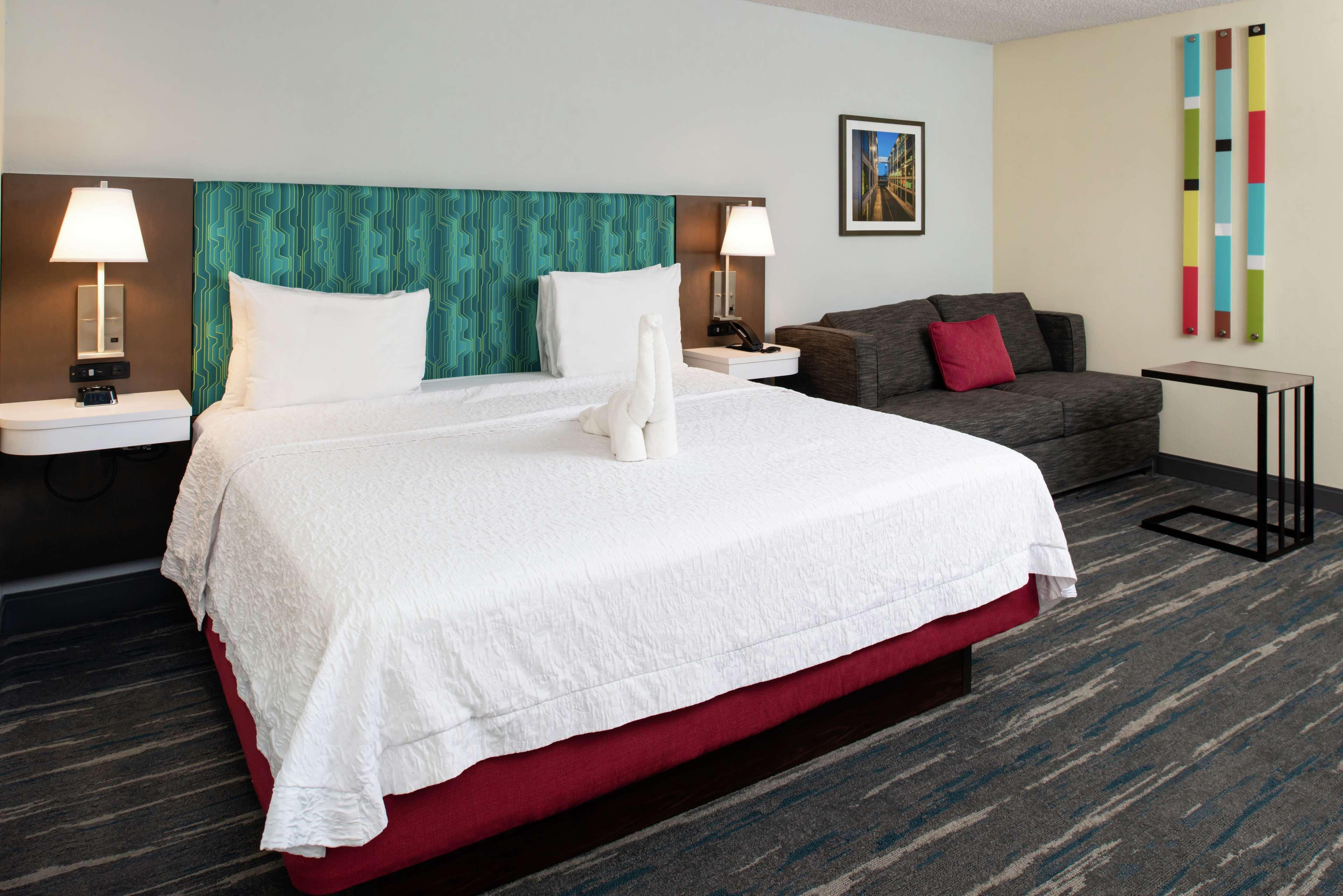 Hampton Inn Greensboro Airport Ngoại thất bức ảnh