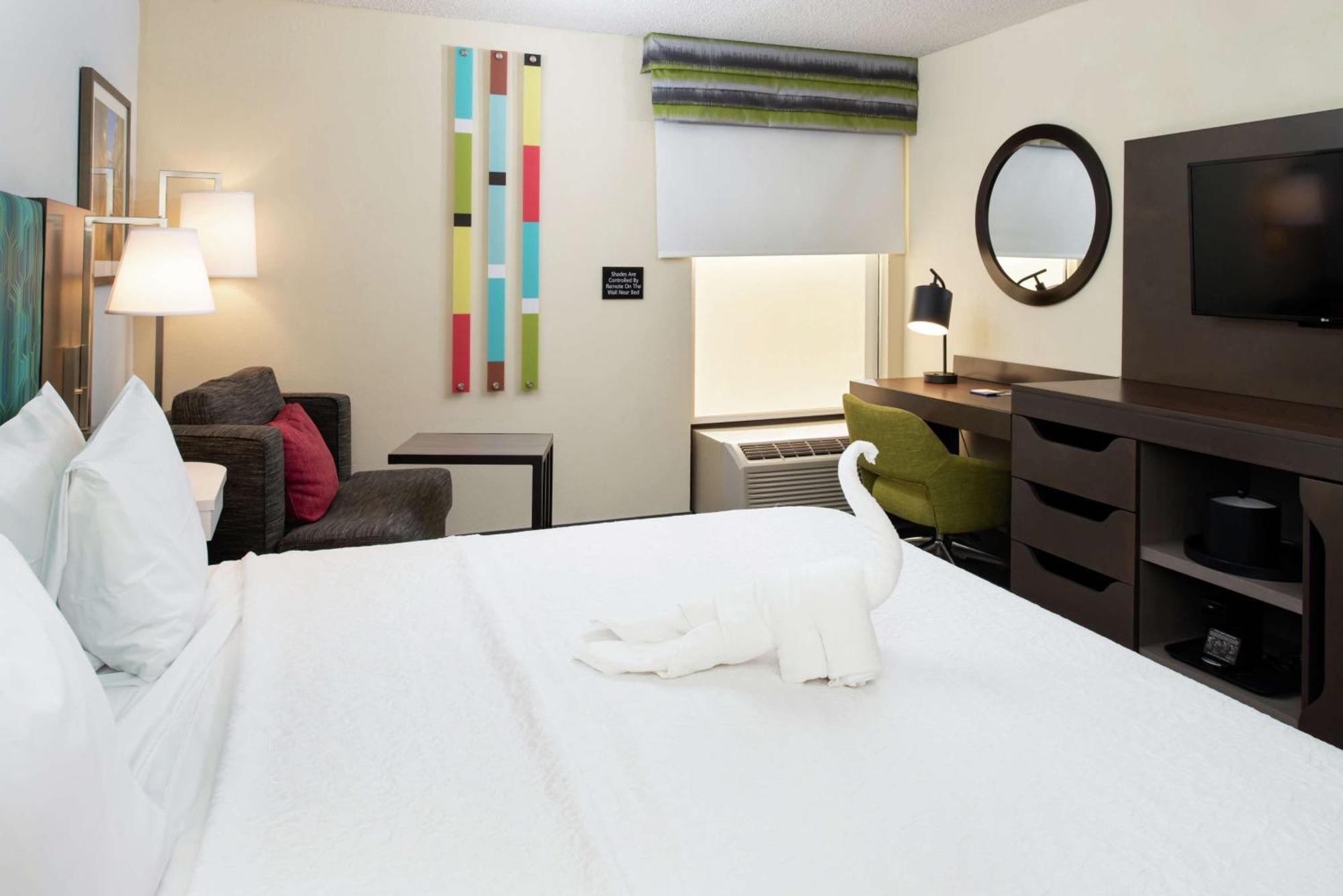 Hampton Inn Greensboro Airport Ngoại thất bức ảnh