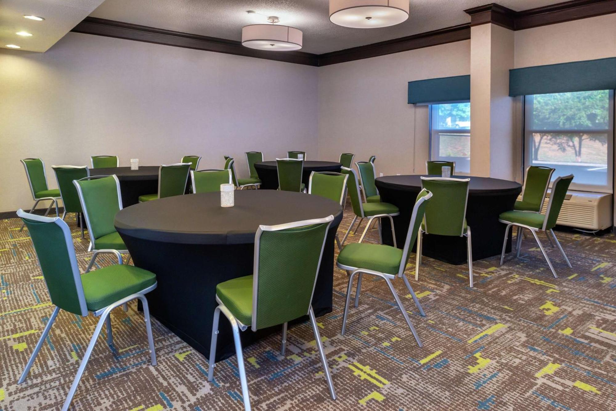 Hampton Inn Greensboro Airport Ngoại thất bức ảnh
